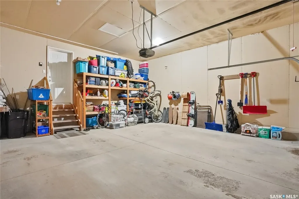 215 Whalley Crescent Saskatoon SK S7T 0E6