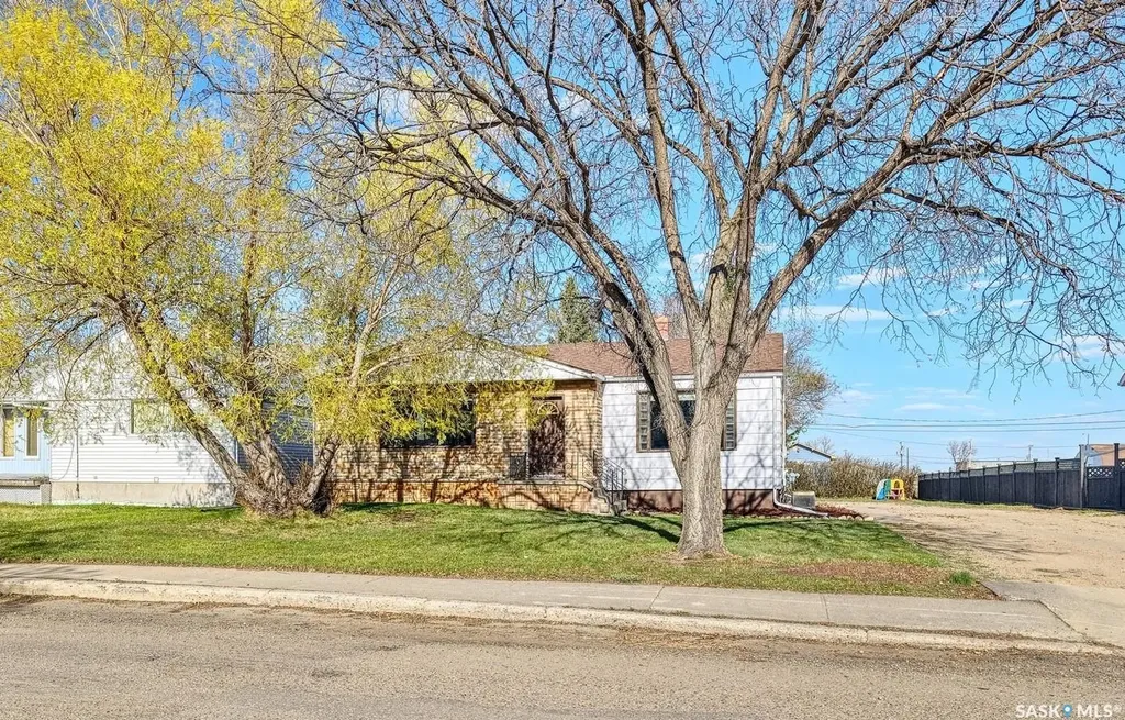 304 Young Street Rosetown SK S0L 2V0