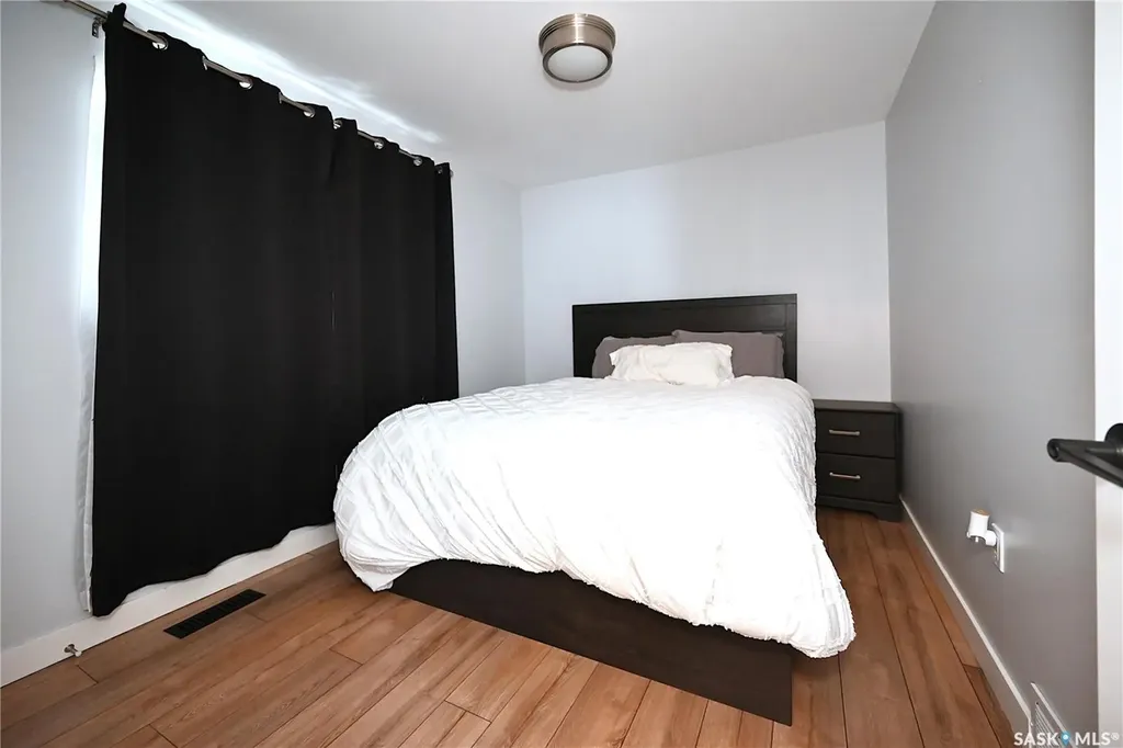810 1st Street Estevan SK S4A 0G3