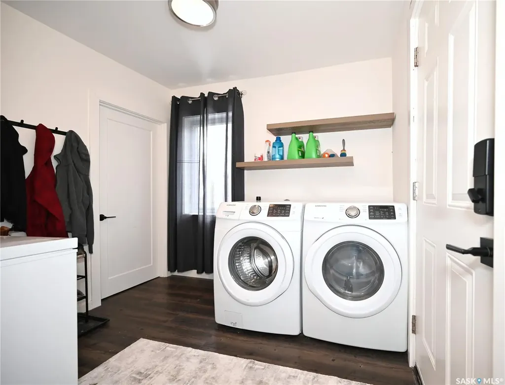 810 1st Street Estevan SK S4A 0G3