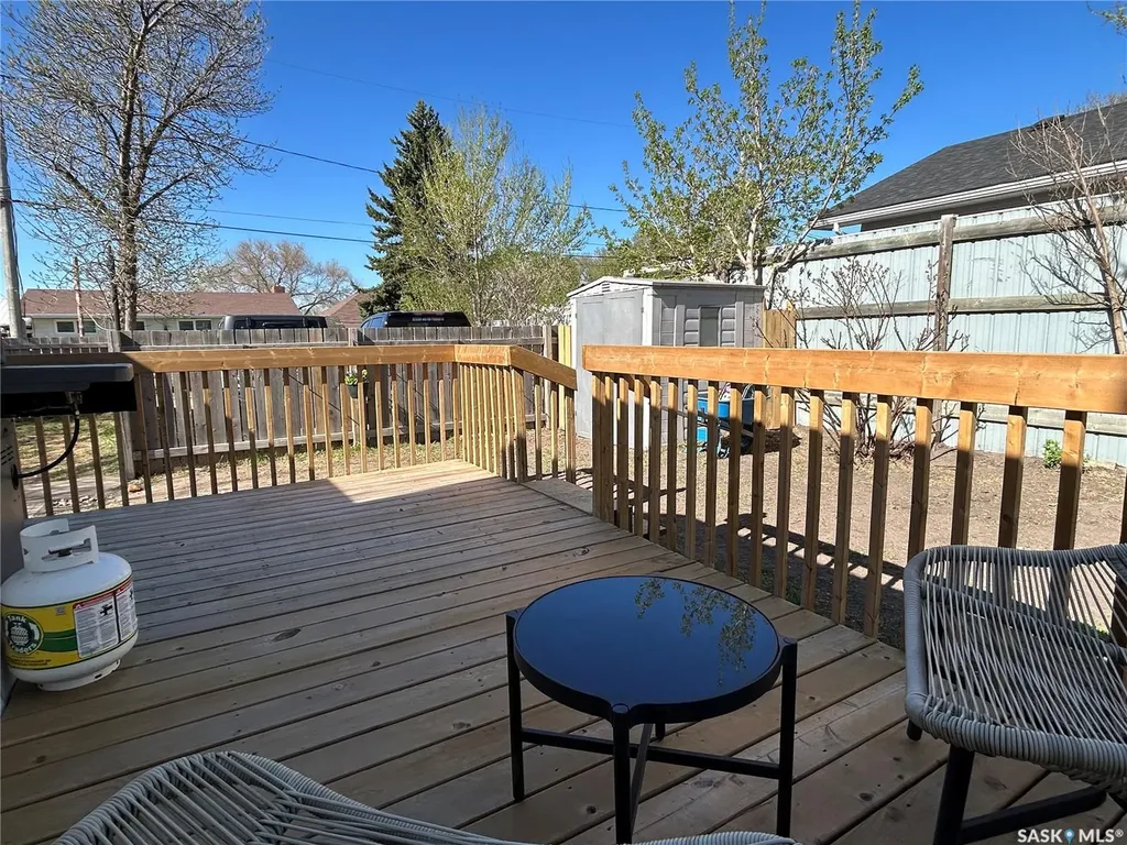 810 1st Street Estevan SK S4A 0G3