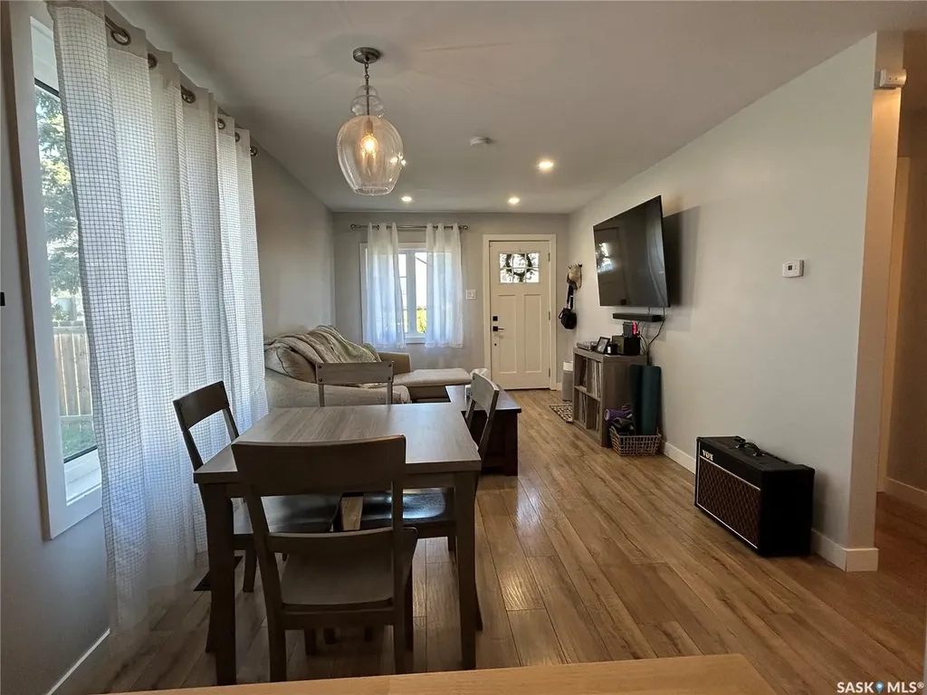 810 1st Street Estevan SK S4A 0G3