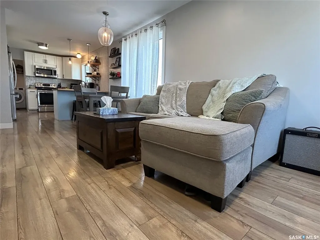 810 1st Street Estevan SK S4A 0G3