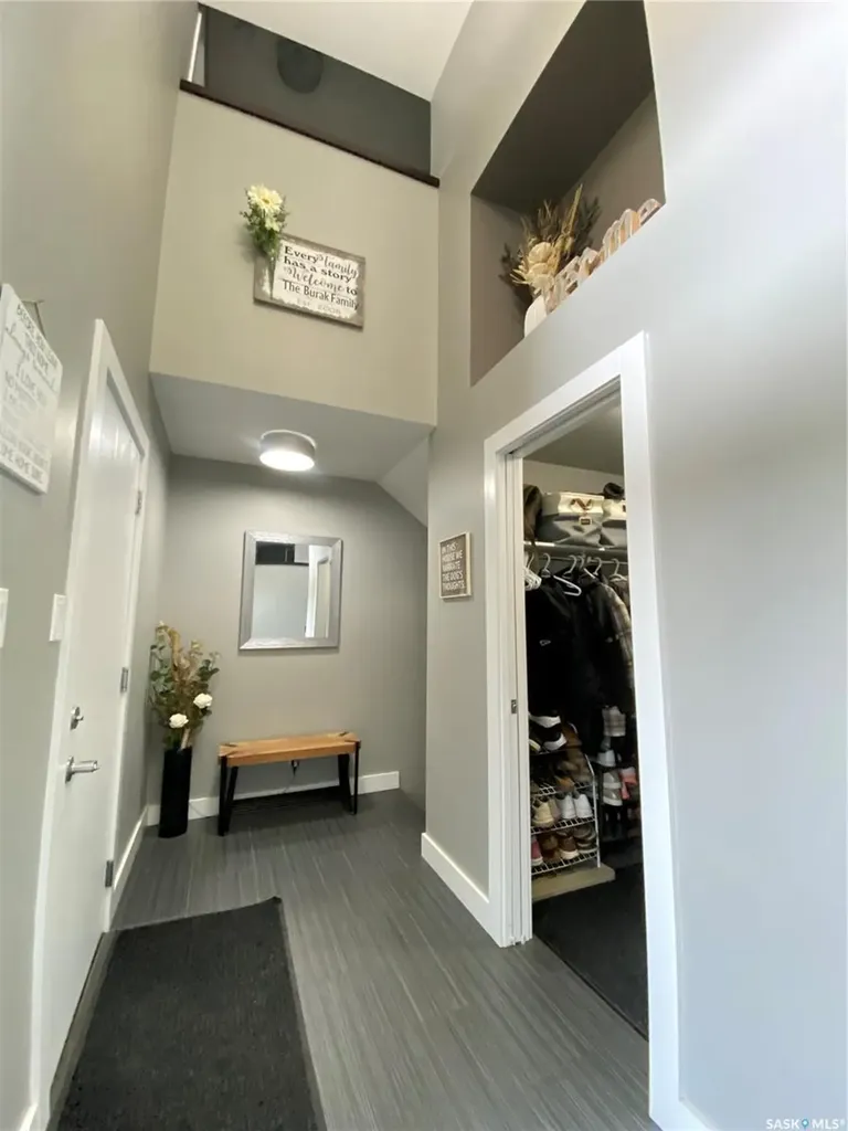 44 Stillwater Bay Yorkton SK S3N 0E6