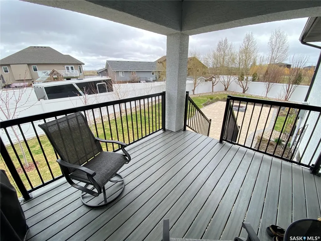 44 Stillwater Bay Yorkton SK S3N 0E6
