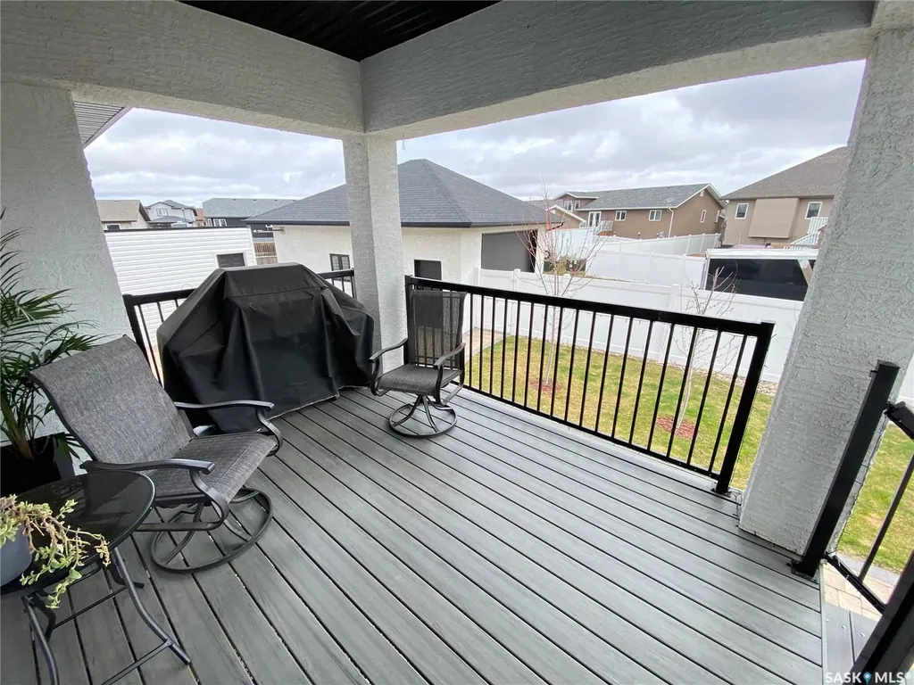 44 Stillwater Bay Yorkton SK S3N 0E6