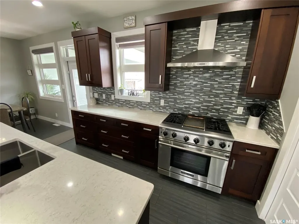 44 Stillwater Bay Yorkton SK S3N 0E6