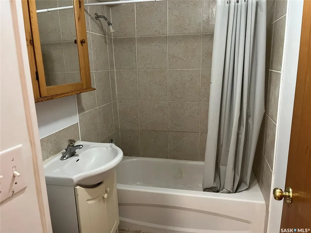 345 19th Street E Prince Albert SK S6V 1J8