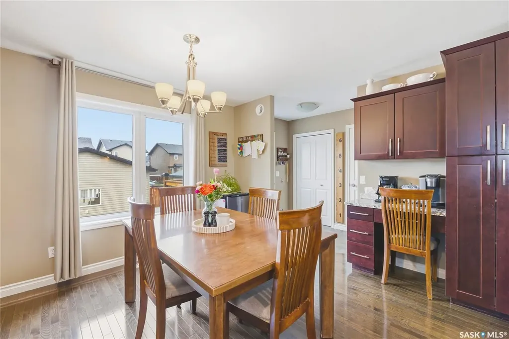 386 Levalley Cove Saskatoon SK S7T 0H5