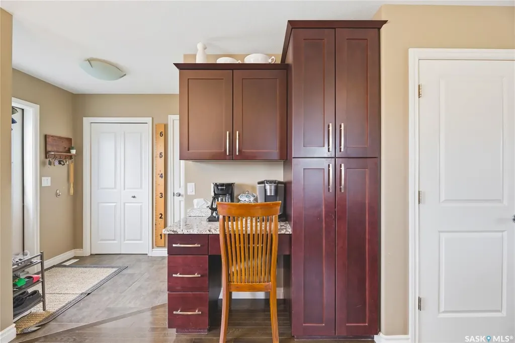 386 Levalley Cove Saskatoon SK S7T 0H5
