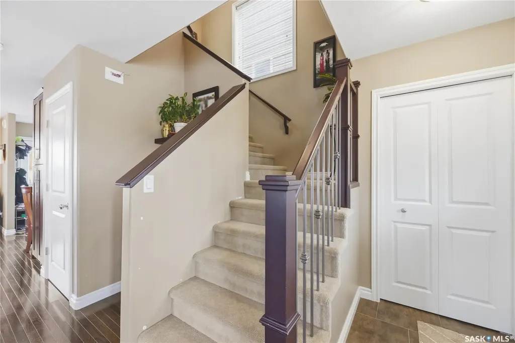 386 Levalley Cove Saskatoon SK S7T 0H5