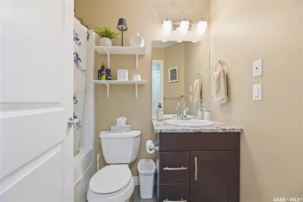 386 Levalley Cove Saskatoon SK S7T 0H5