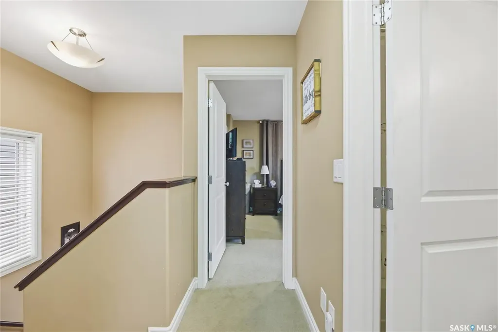 386 Levalley Cove Saskatoon SK S7T 0H5