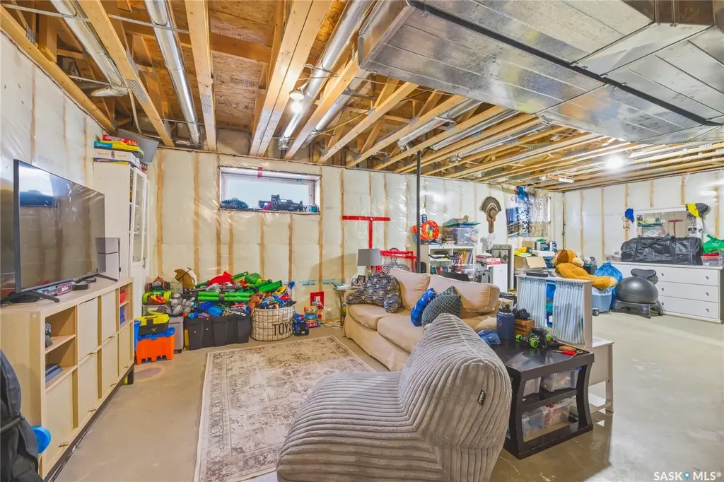 386 Levalley Cove Saskatoon SK S7T 0H5