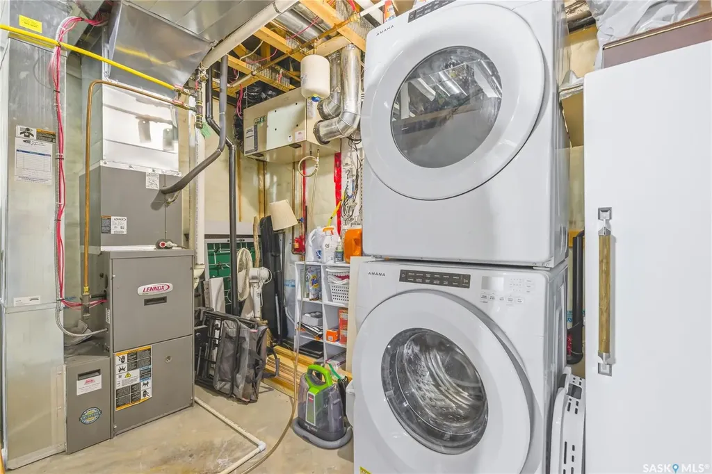 386 Levalley Cove Saskatoon SK S7T 0H5