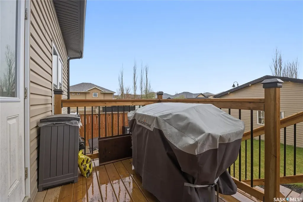 386 Levalley Cove Saskatoon SK S7T 0H5