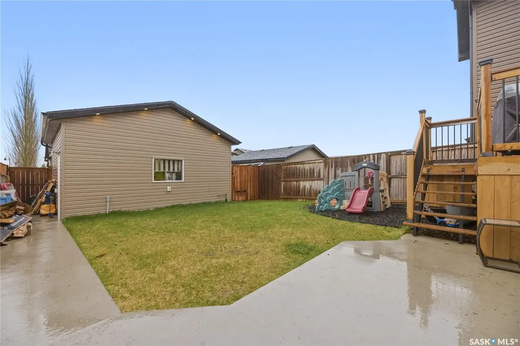 386 Levalley Cove Saskatoon SK S7T 0H5