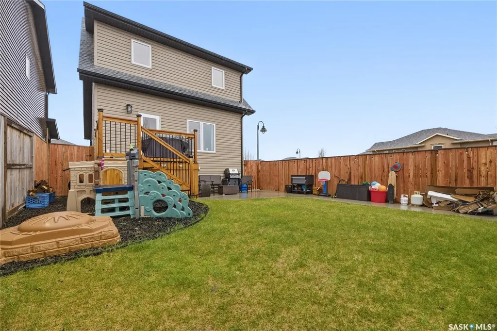 386 Levalley Cove Saskatoon SK S7T 0H5
