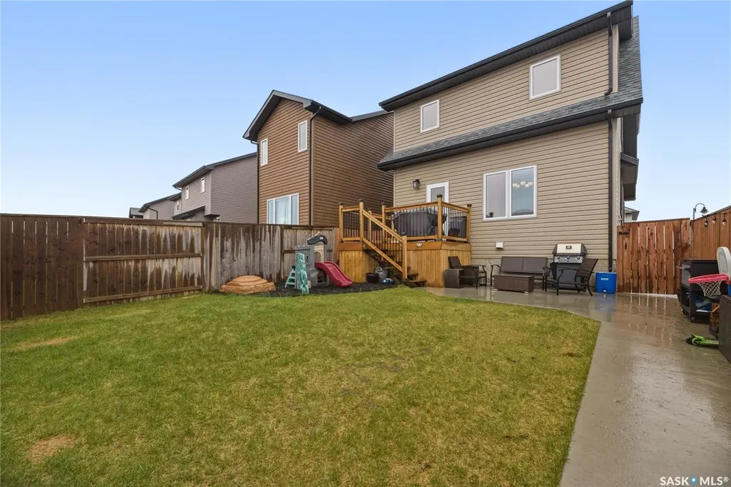 386 Levalley Cove Saskatoon SK S7T 0H5