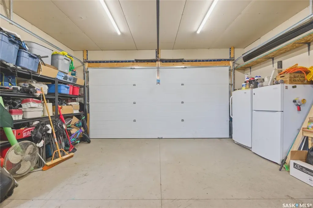 386 Levalley Cove Saskatoon SK S7T 0H5
