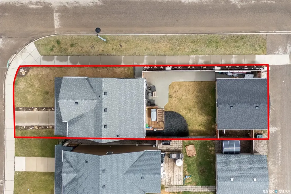 386 Levalley Cove Saskatoon SK S7T 0H5