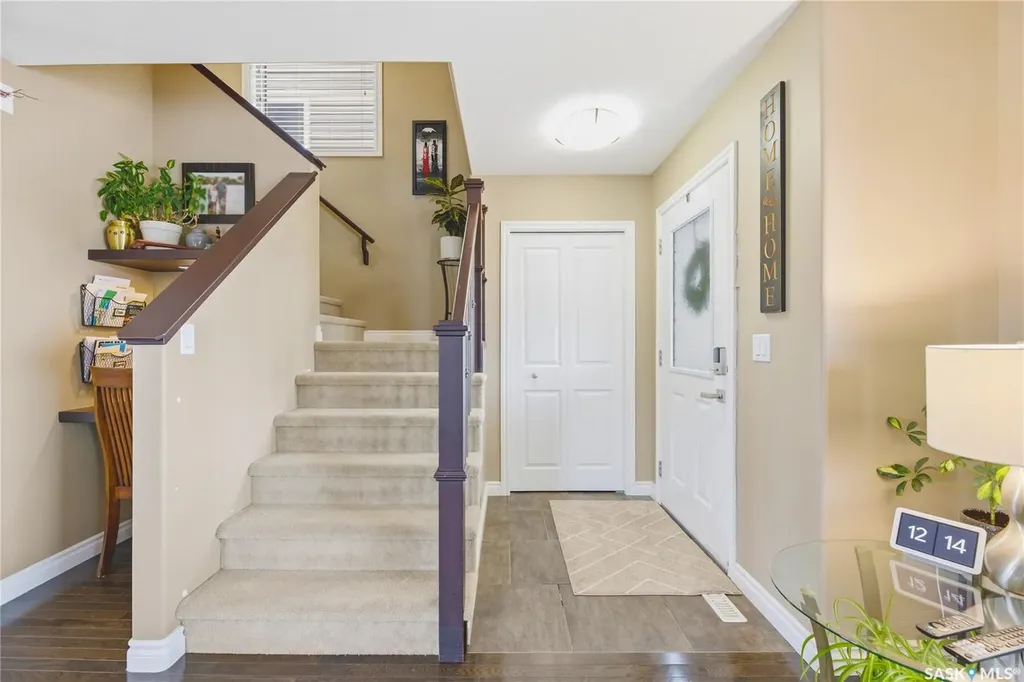 386 Levalley Cove Saskatoon SK S7T 0H5