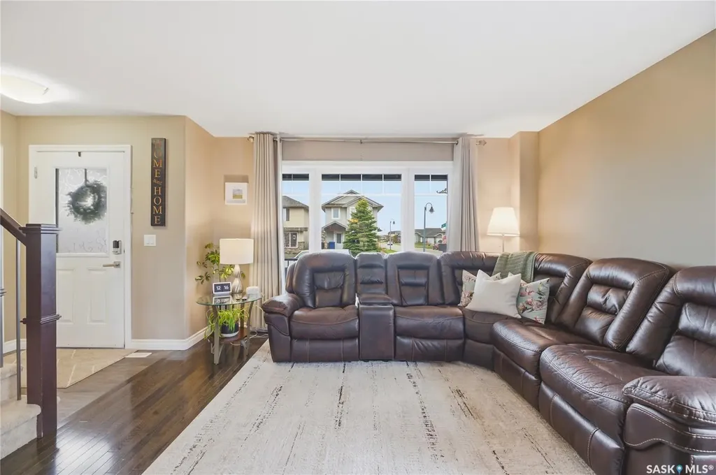 386 Levalley Cove Saskatoon SK S7T 0H5