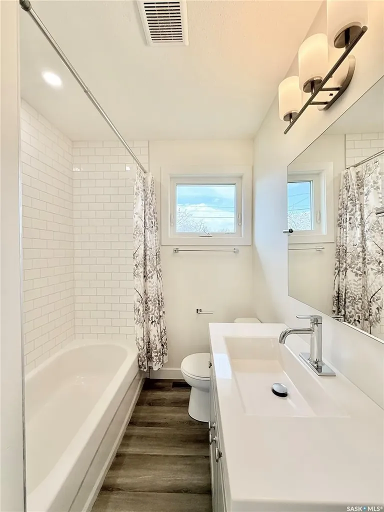 318 Mctavish Street Outlook SK S0L 2N0