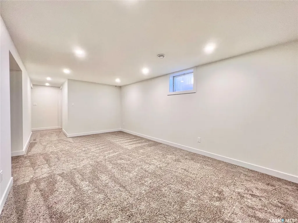 318 Mctavish Street Outlook SK S0L 2N0