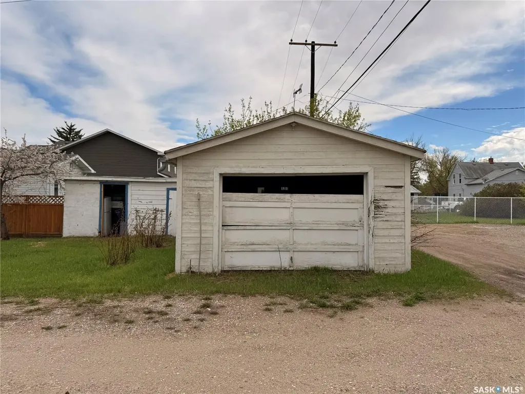 318 Mctavish Street Outlook SK S0L 2N0