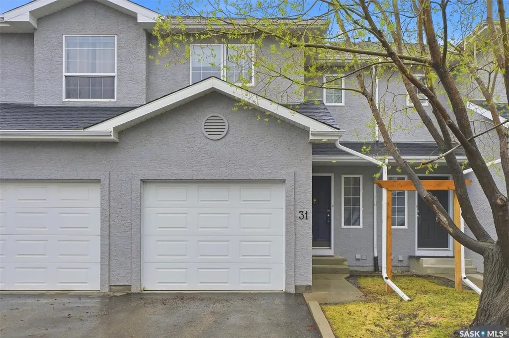 425 Bayfield Crescent Saskatoon SK S7V 1E6