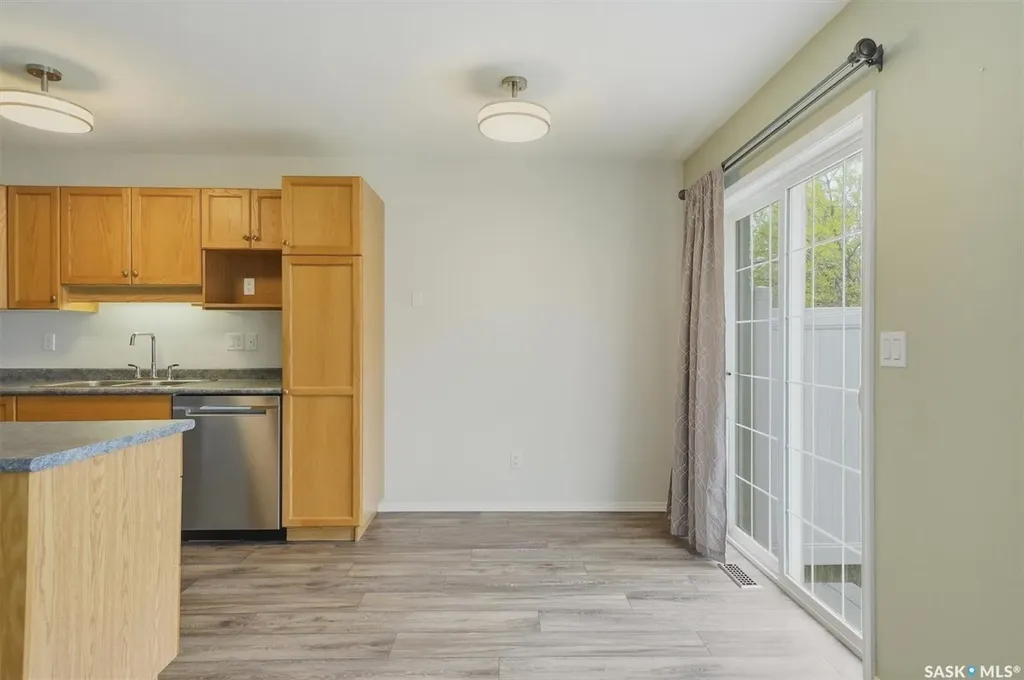 425 Bayfield Crescent Saskatoon SK S7V 1E6