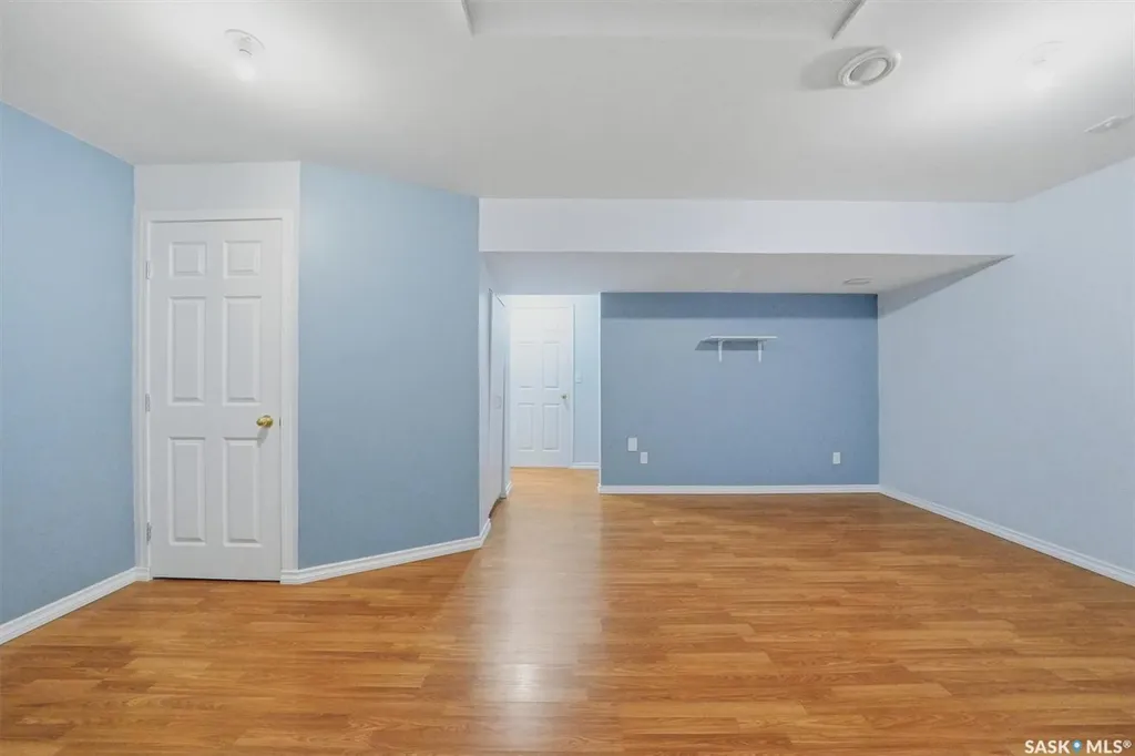 425 Bayfield Crescent Saskatoon SK S7V 1E6