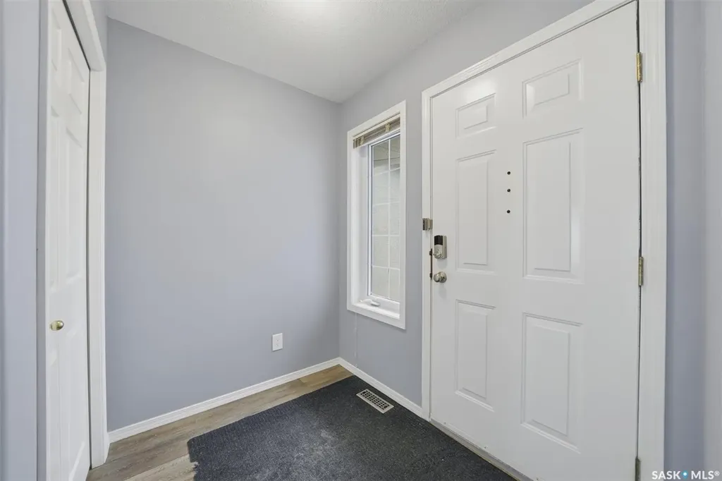 425 Bayfield Crescent Saskatoon SK S7V 1E6