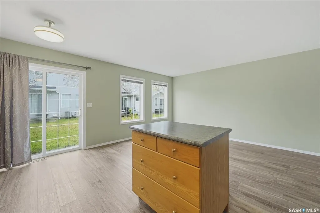 425 Bayfield Crescent Saskatoon SK S7V 1E6
