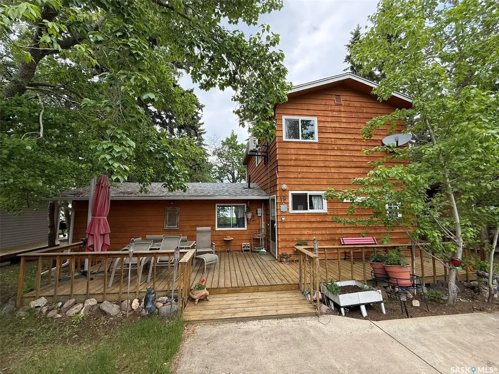 19 Mathews Crescent Turtle View SK S0M 1J0