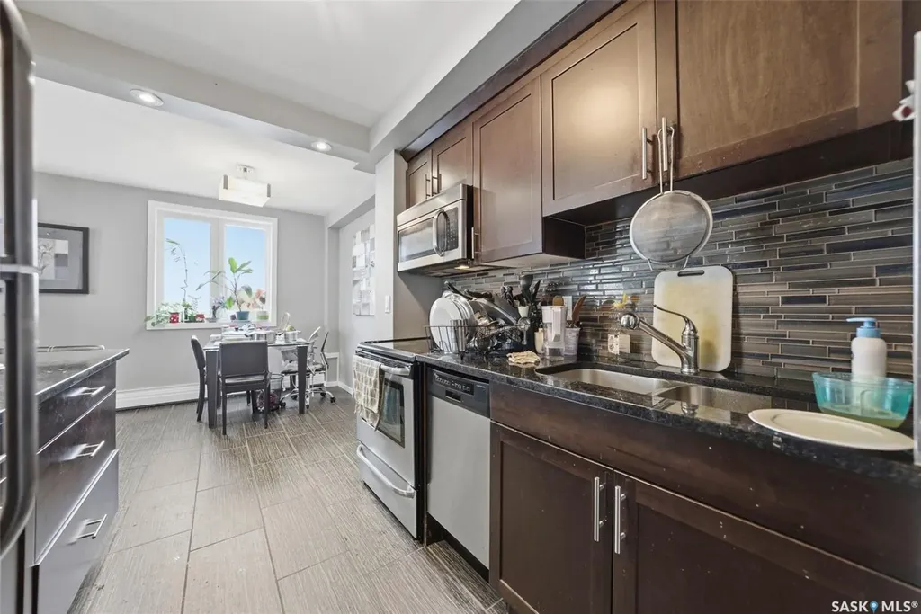 320 5th Avenue N Saskatoon SK S7K 2P5