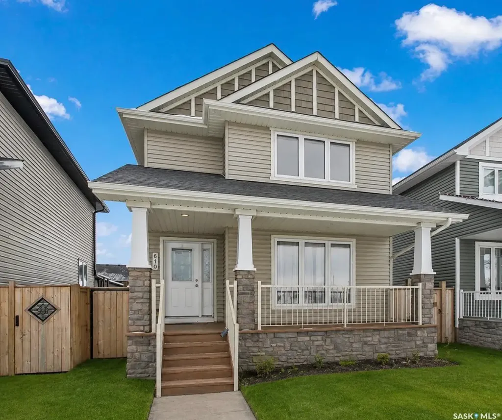 610 Stonebridge Common Saskatoon SK S7K 0M9