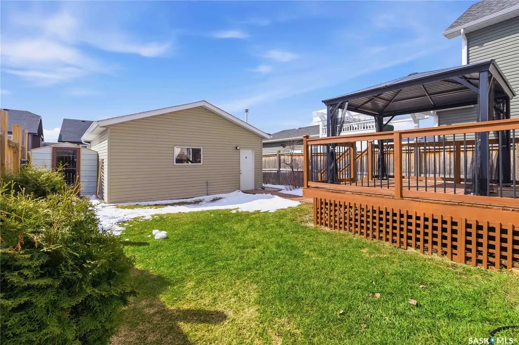 610 Stonebridge Common Saskatoon SK S7K 0M9