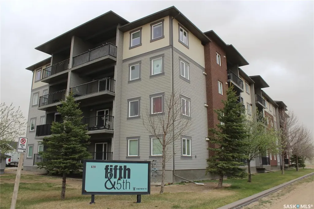 820 5th Street NE Weyburn SK S4H 2V2