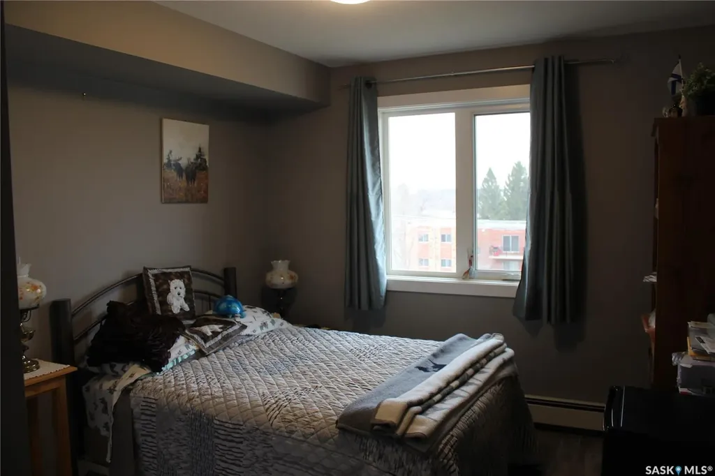 820 5th Street NE Weyburn SK S4H 2V2