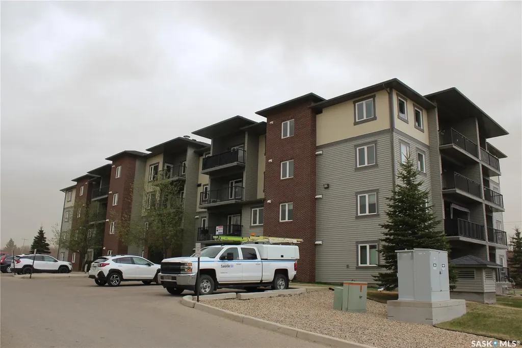 820 5th Street NE Weyburn SK S4H 2V2