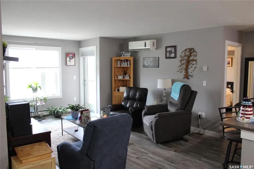820 5th Street NE Weyburn SK S4H 2V2