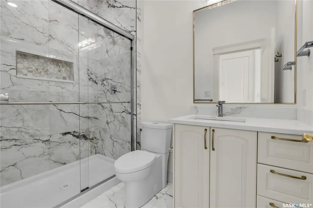 4204 Elderberry Crescent E Regina SK S4V 3V3