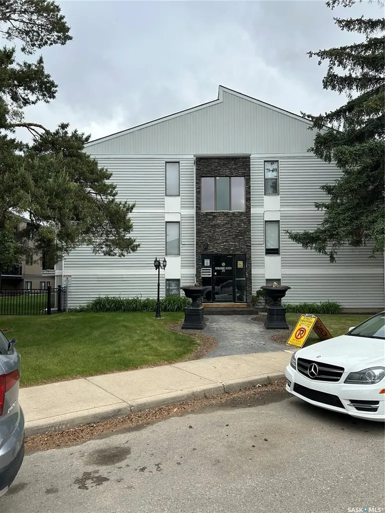 254 Pinehouse Place Saskatoon SK S7K 4X1