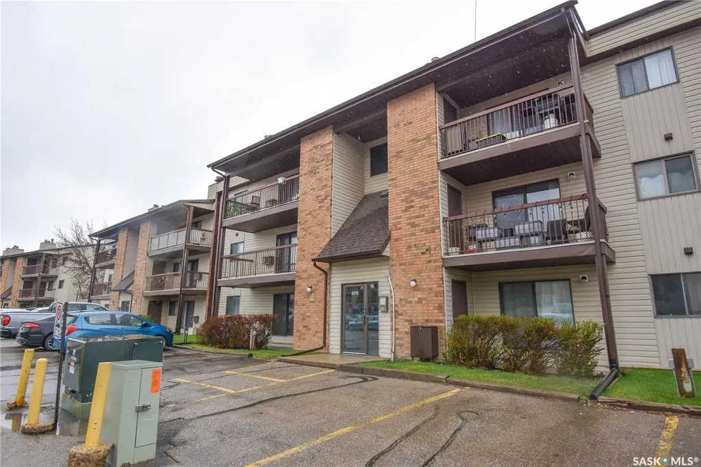 375 Kingsmere Boulevard Saskatoon SK S7J 4J6