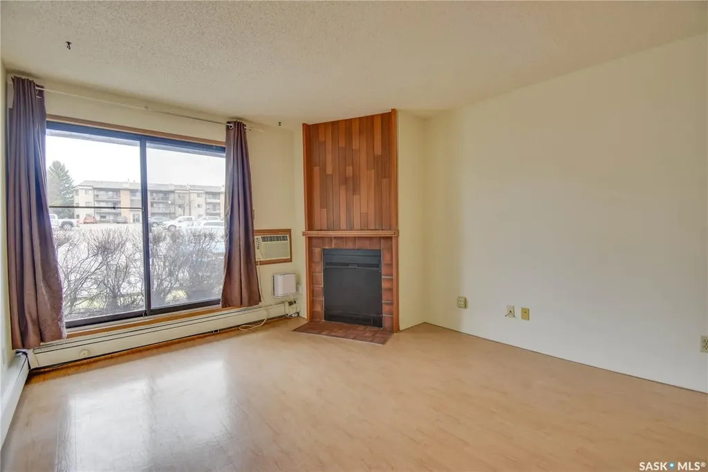 375 Kingsmere Boulevard Saskatoon SK S7J 4J6