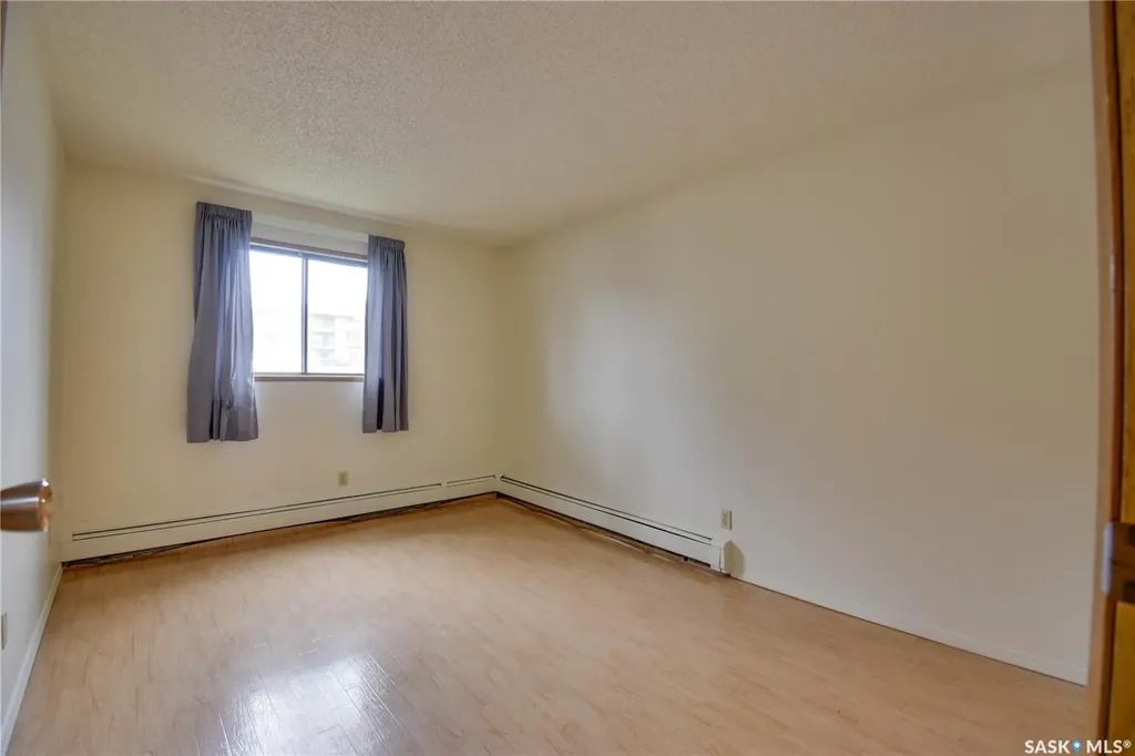 375 Kingsmere Boulevard Saskatoon SK S7J 4J6
