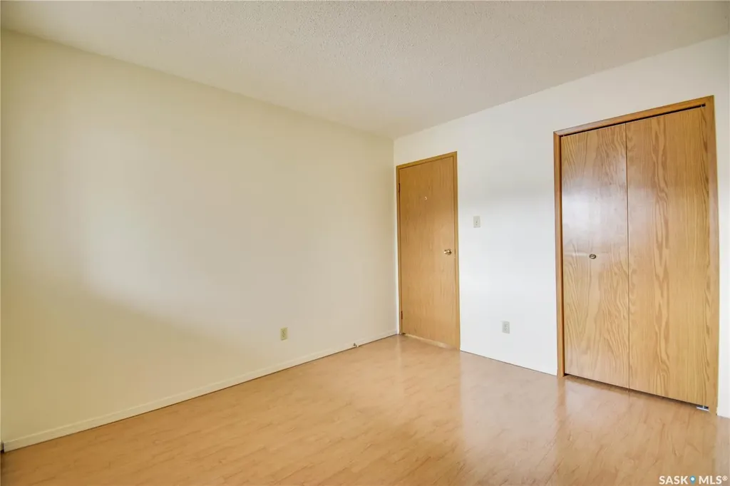 375 Kingsmere Boulevard Saskatoon SK S7J 4J6