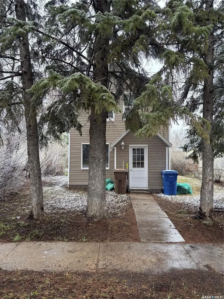 112 Stovel Avenue E Melfort SK S0E 1A0